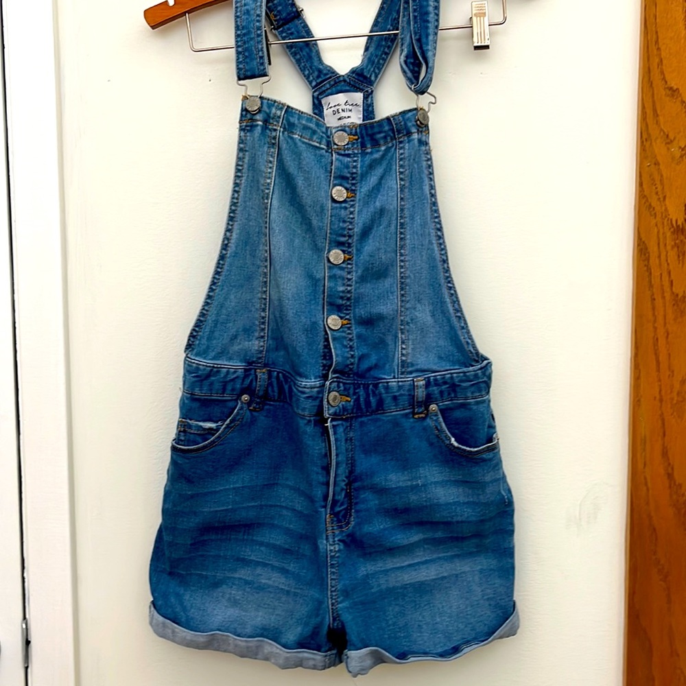 Super Cute Denim Overall Shorts Size M - Picture 1 of 5